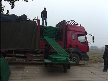 王先生所订购的安全防护网现已...
